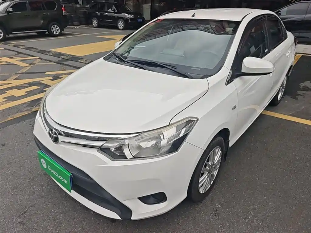 Toyota Vios 2014 — фото 1