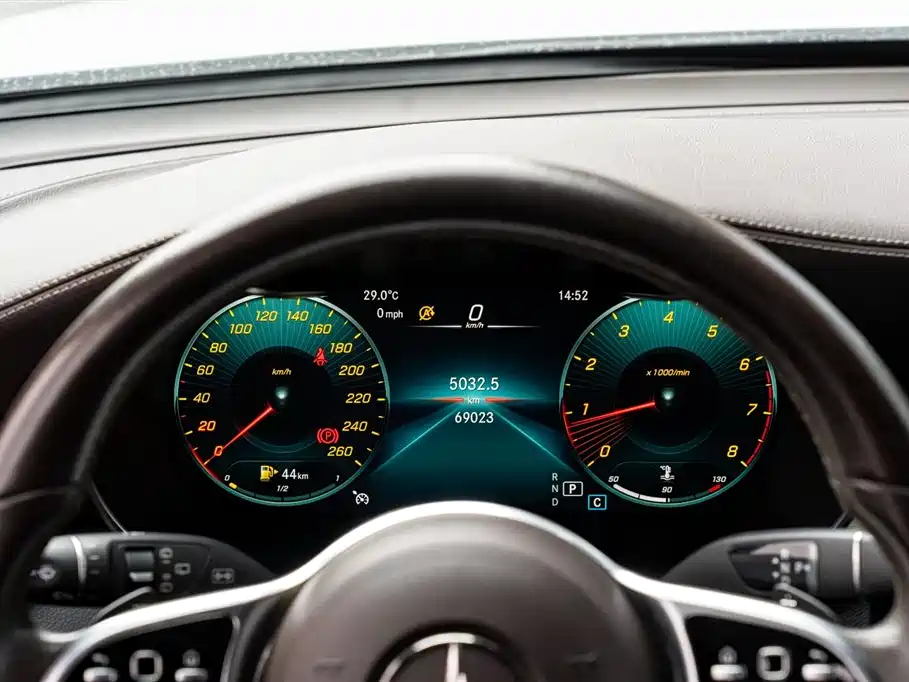 Mercedes-Benz GLC 2020 — фото 18