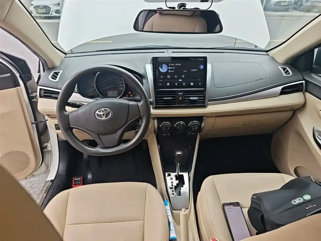Toyota Vios 2014 — фото 10