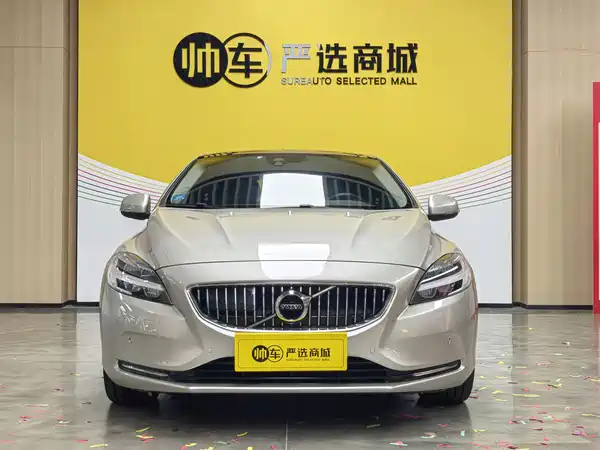 Volvo V40 2017