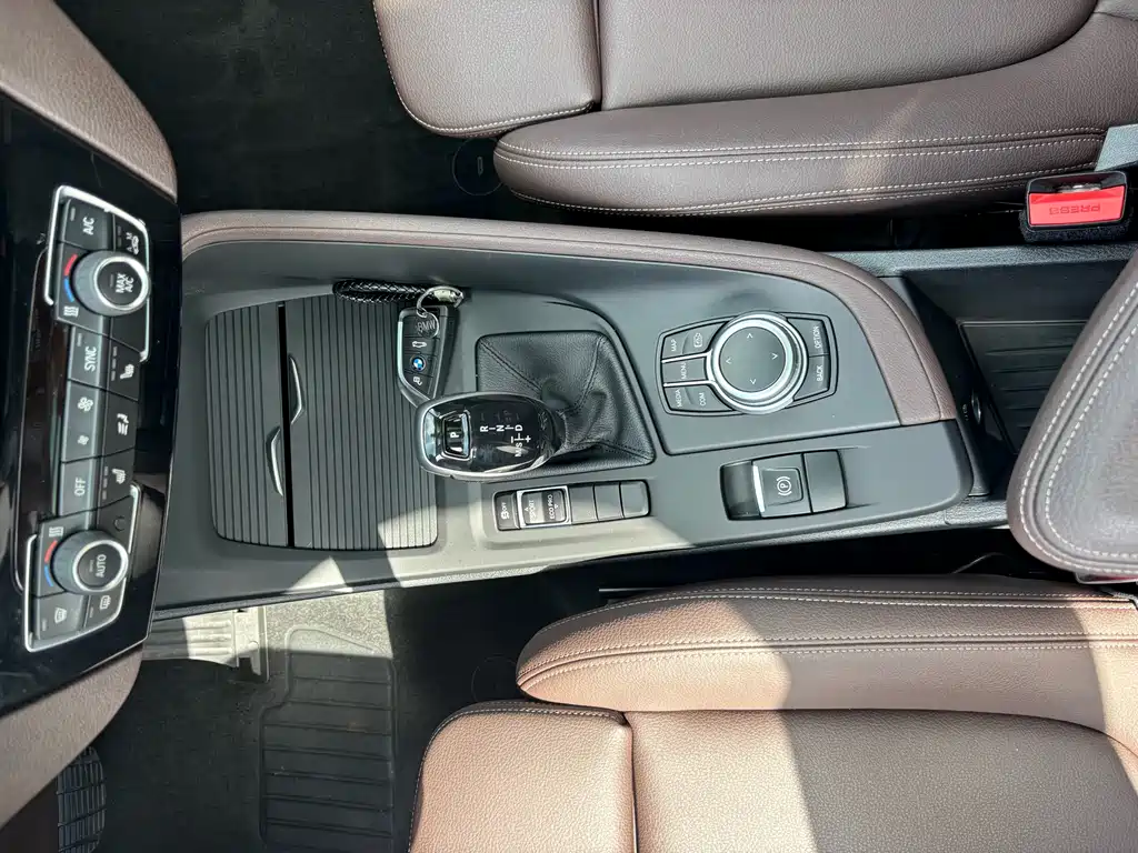 BMW X1 2020 — фото 12