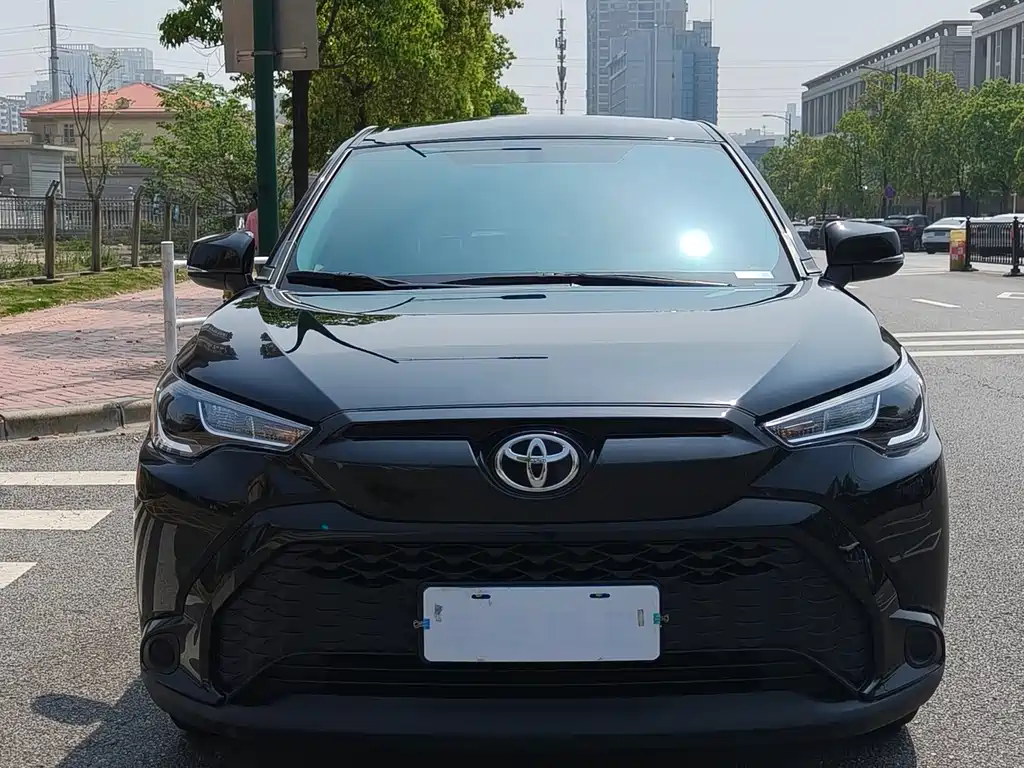 Toyota Frontlander 2024