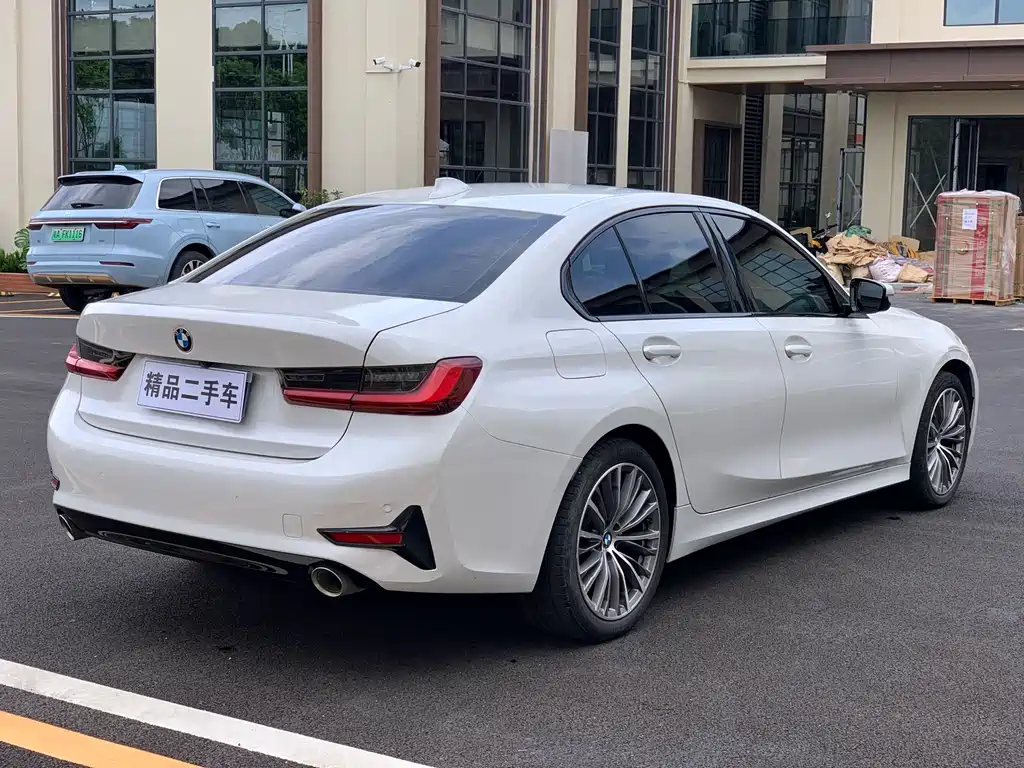 BMW 3 Series 2022