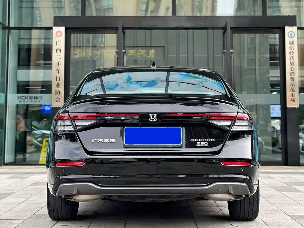 Honda Accord 2023 — фото 8