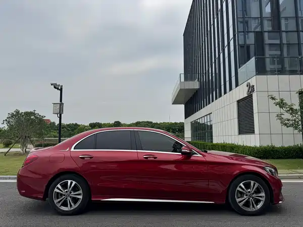 Mercedes-Benz C-Class 2018