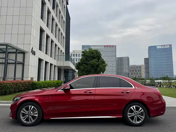 Mercedes-Benz C-Class 2018