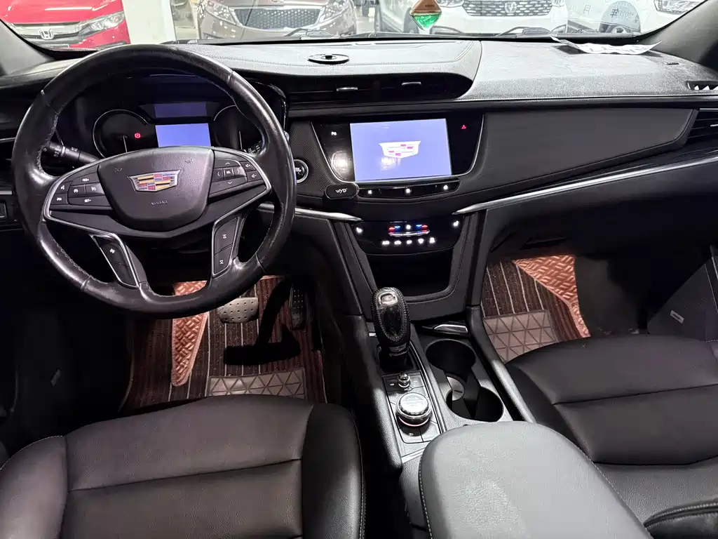 Cadillac XT5 2020 — фото 13