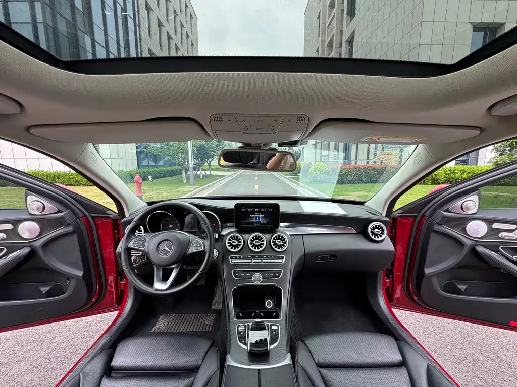 Mercedes-Benz C-Class 2018 — фото 15