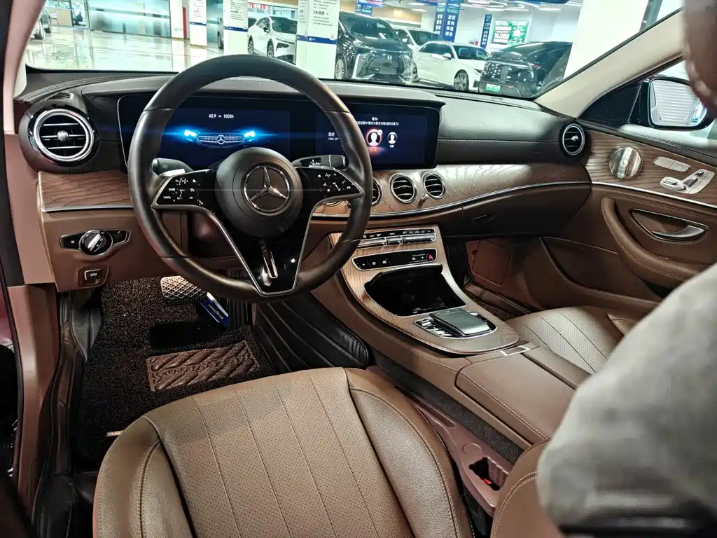 Mercedes-Benz E-Class 2021 — фото 10