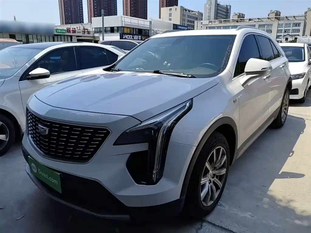 Cadillac XT4 2019 — фото 1