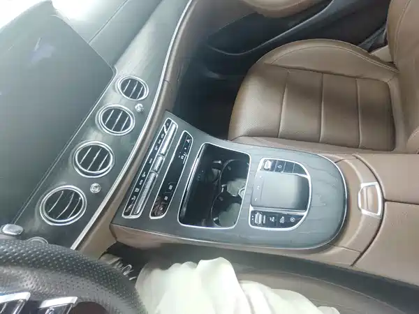 Mercedes-Benz E-Class 2023