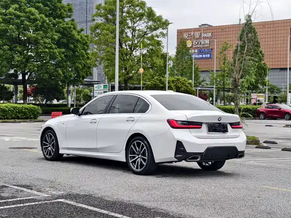 BMW 3 Series 2023
