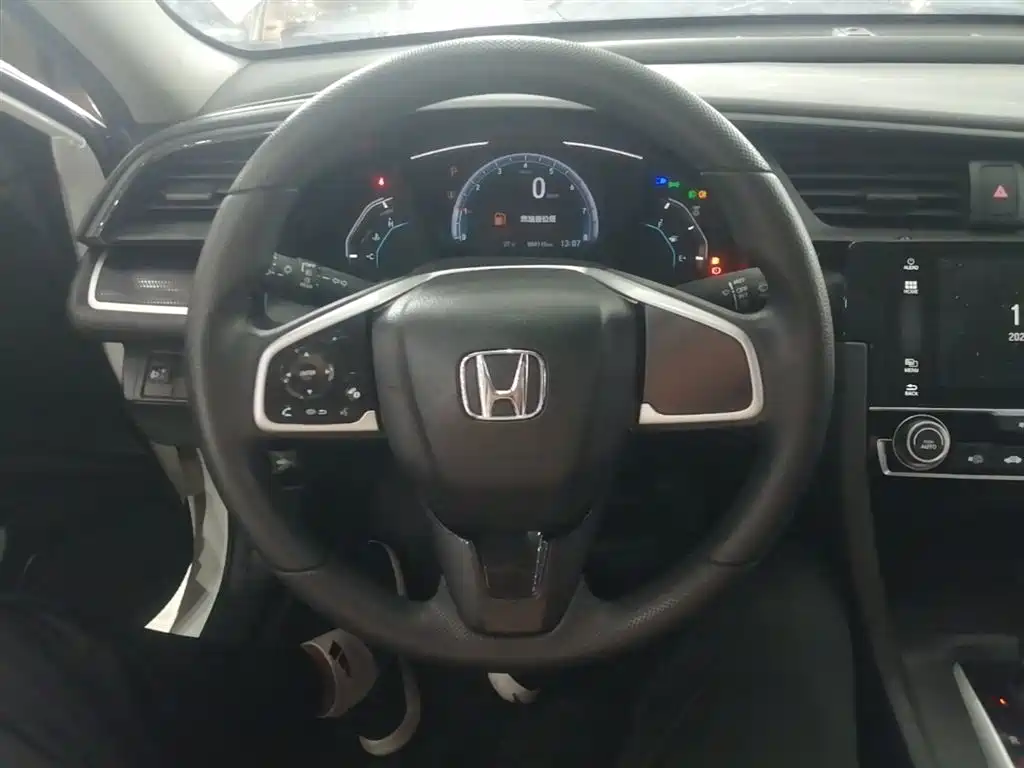 Honda Civic 2020 — фото 11