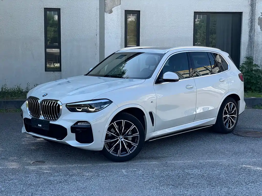 BMW X5 2020 — фото 1