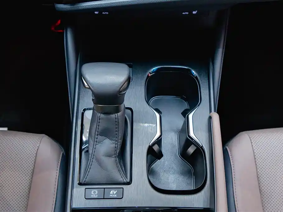 Lexus ES 2023 — фото 16