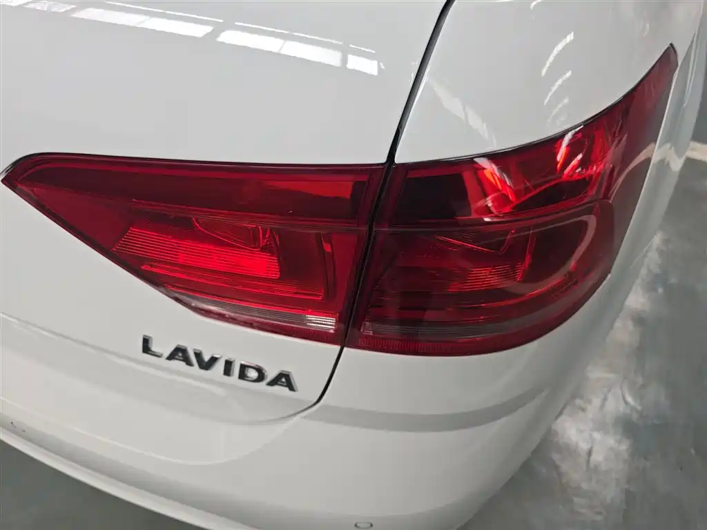 Volkswagen Gran Lavida 2016 — фото 8