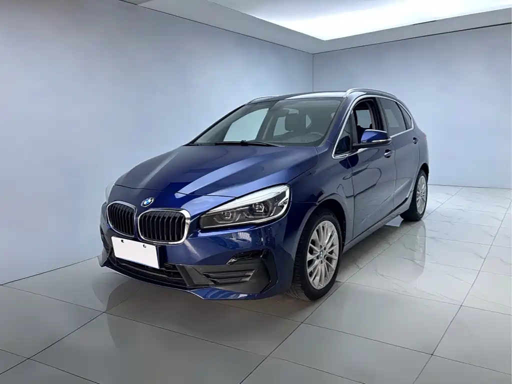 BMW 2 Series Active Tourer 2018 — фото 1