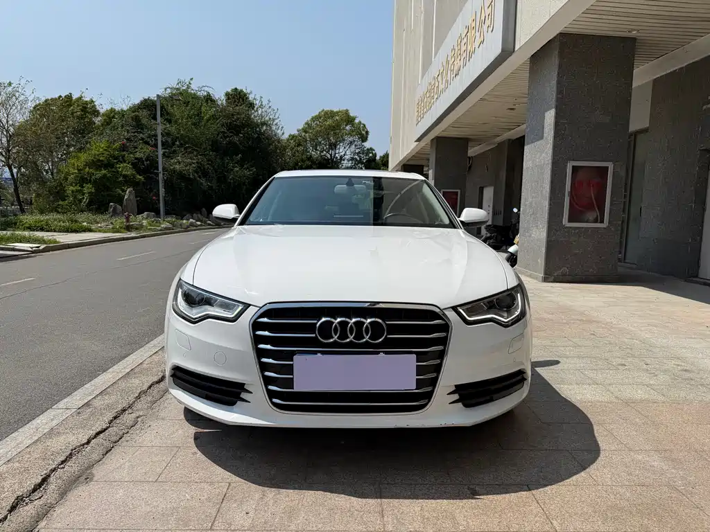 Audi A6L 2015 — фото 2