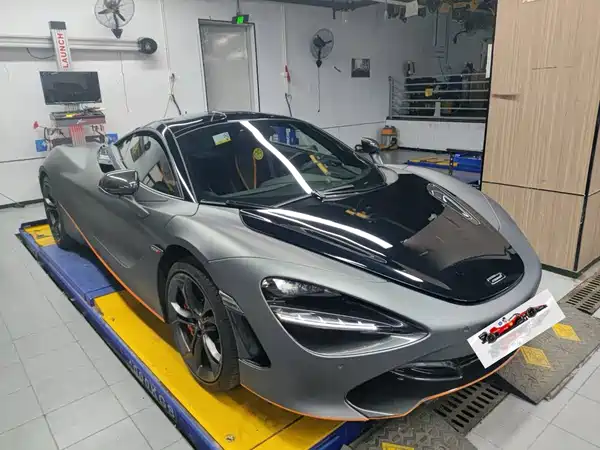 McLaren 720S 2020