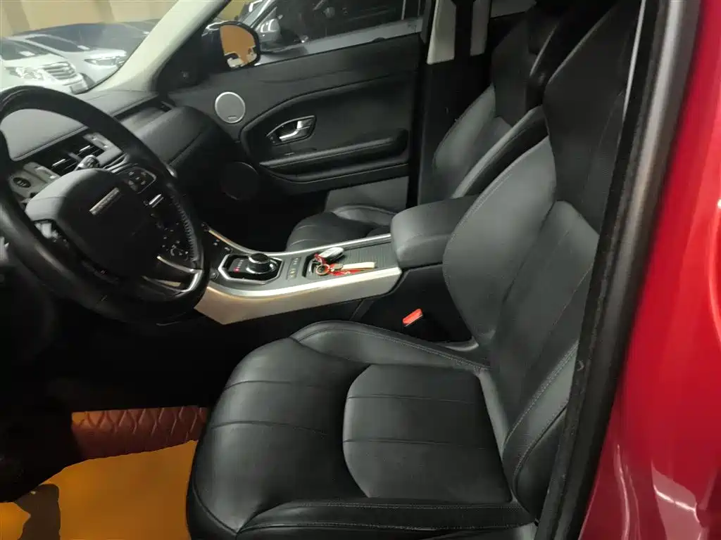 Land Rover Evoque 2019 — фото 8