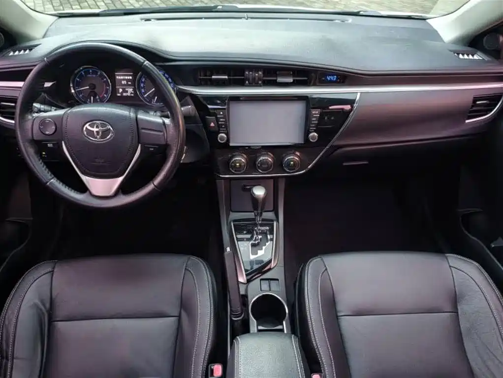 Toyota Corolla 2014 — фото 5