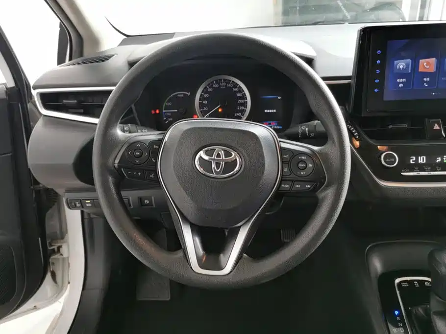 Toyota Corolla 2023 — фото 15