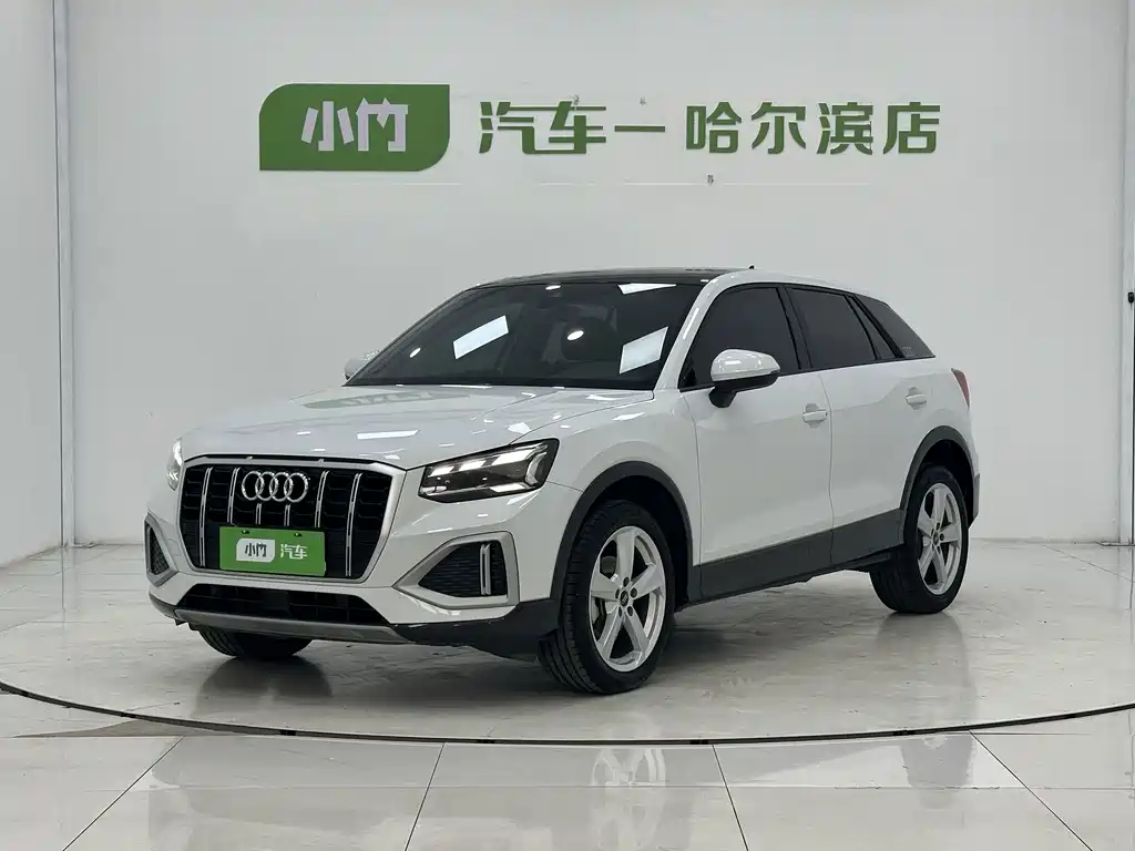 Audi Q2L 2023 — фото 1