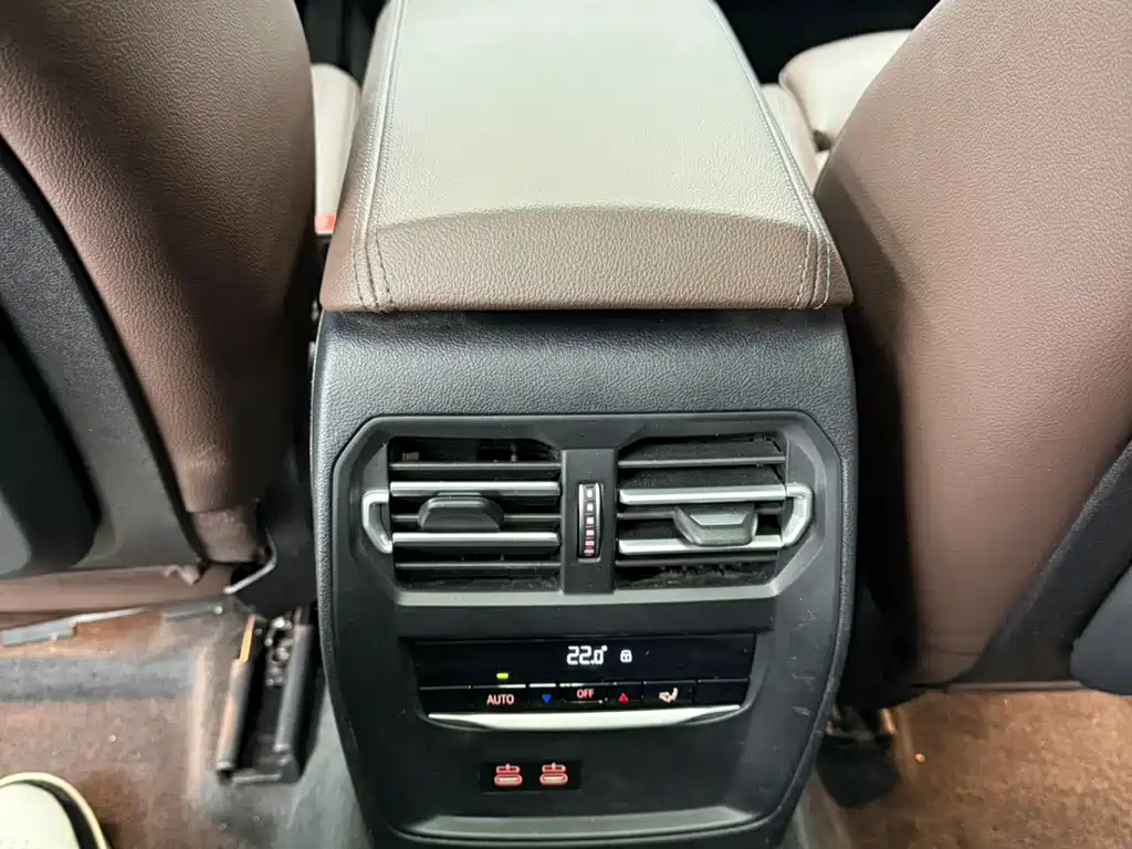 BMW 3 Series 2021 — фото 16