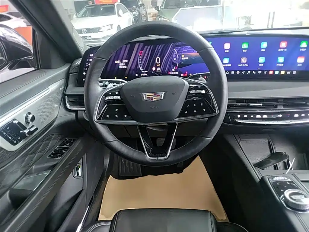 Cadillac CT6 2024 — фото 11