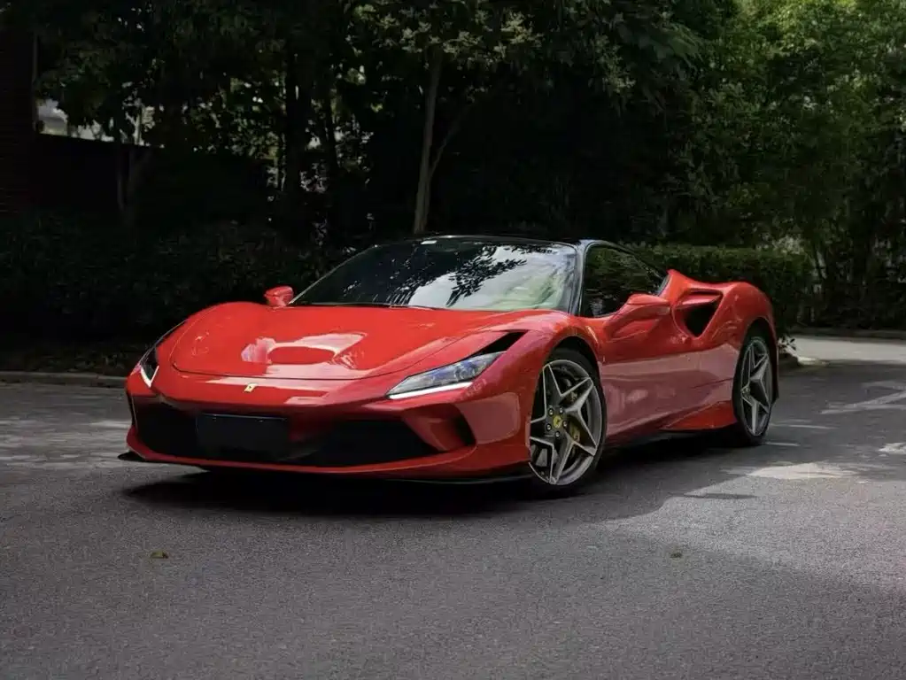 Ferrari F8 2021