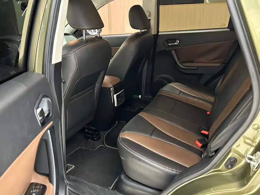 GAC Trumpchi GS5 Super 2015 — фото 10
