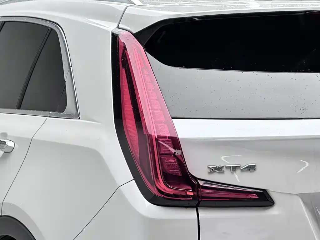 Cadillac XT4 2021 — фото 19