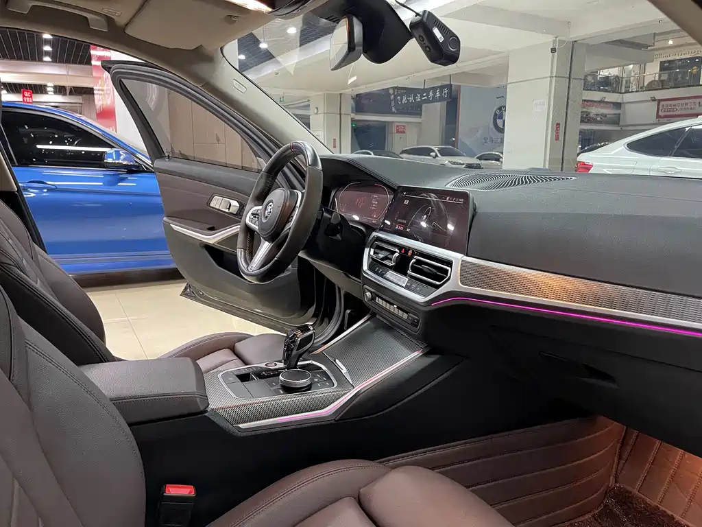 BMW 3 Series 2021