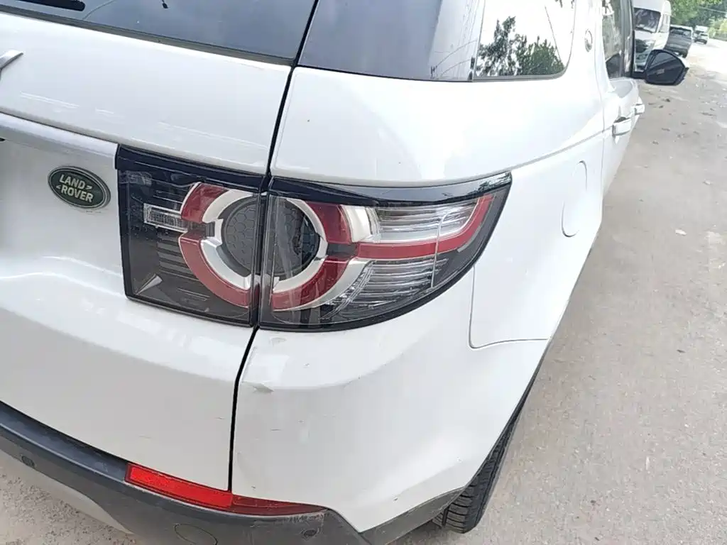 Land Rover Discovery Sport 2018 — фото 8