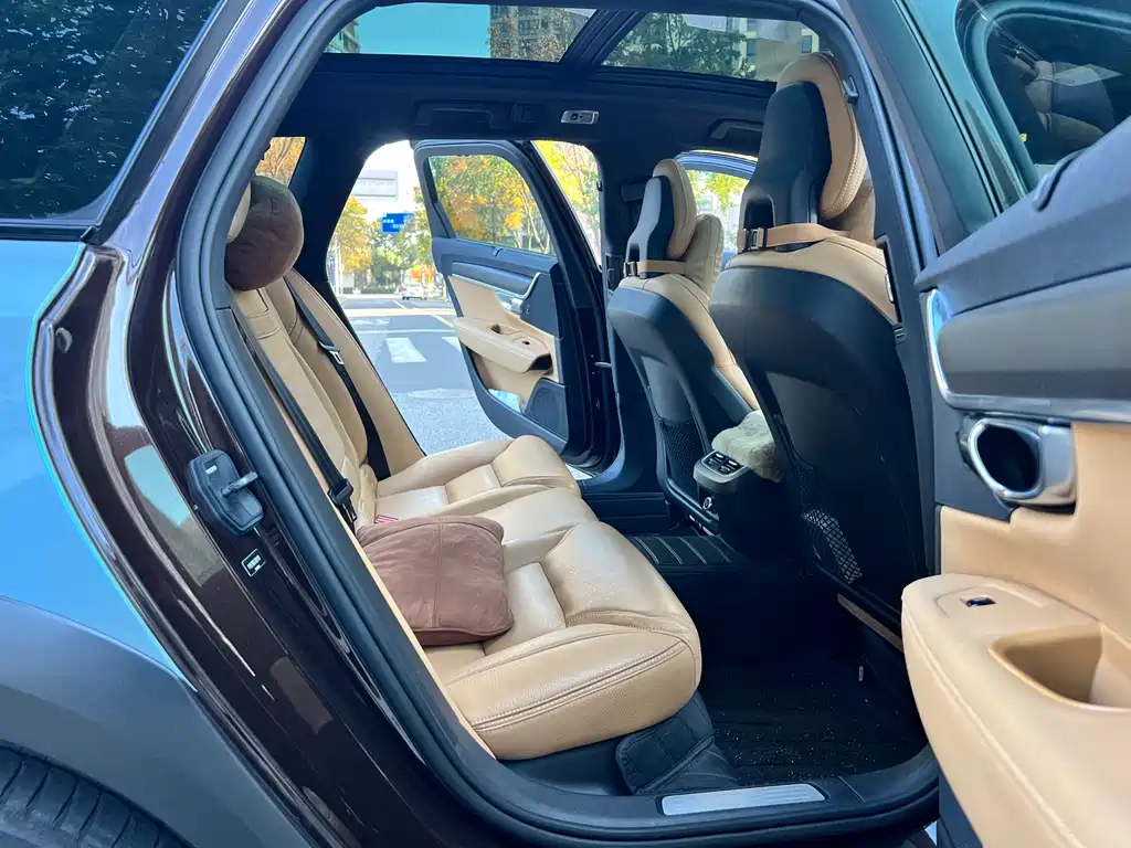 Volvo V90 2018 — фото 13