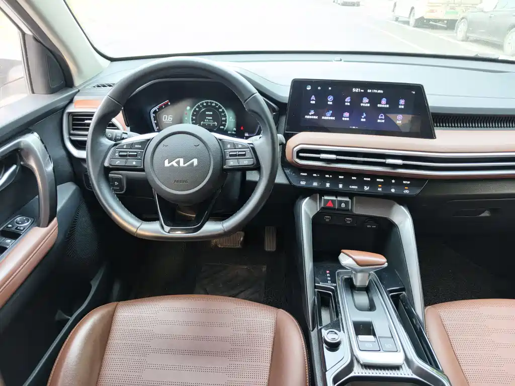Kia Sportage 2022 — фото 14