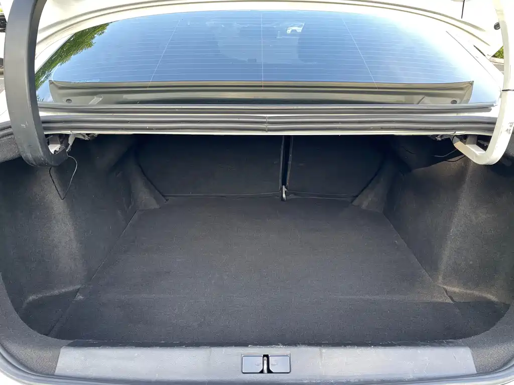 Peugeot 408 2016 — фото 14