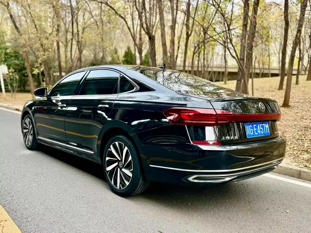 Volkswagen Passat 2022 — фото 4