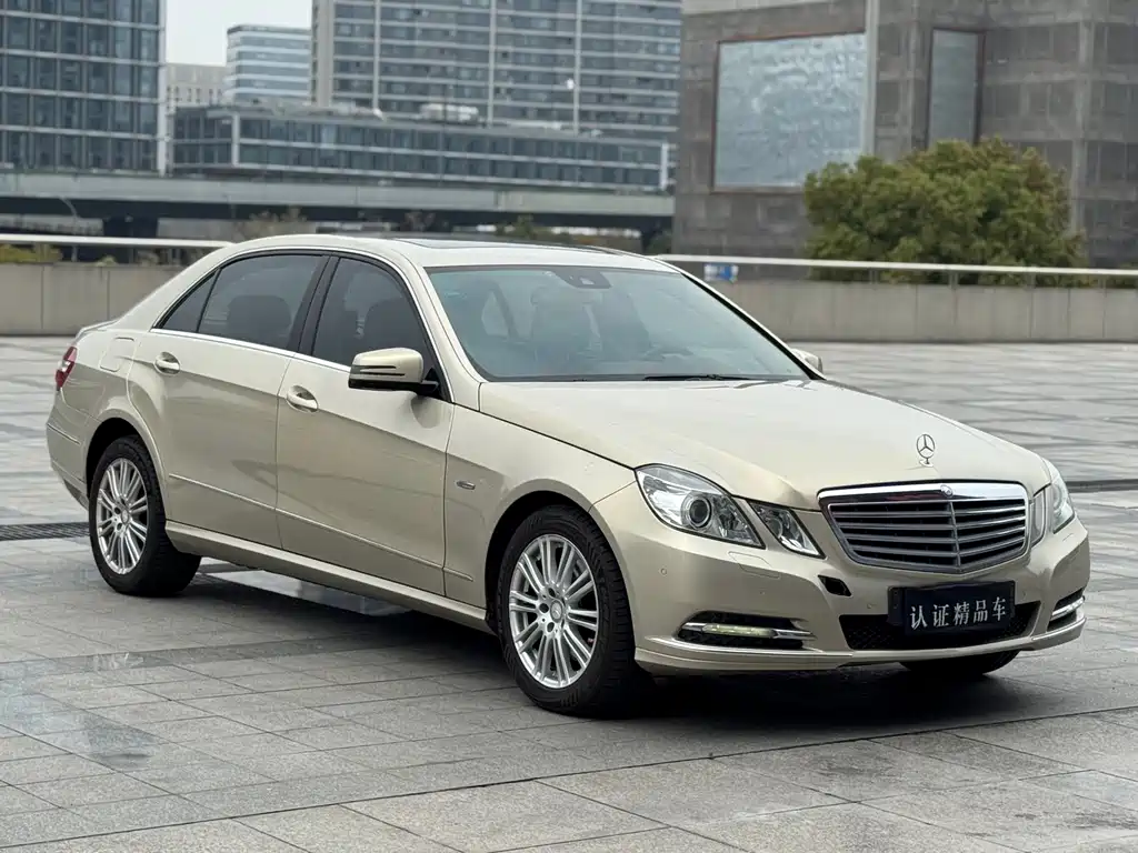 Mercedes-Benz E-Class 2011