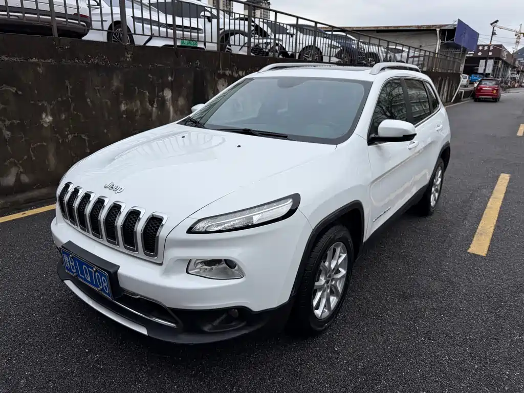 Jeep Cherokee 2018 — фото 1