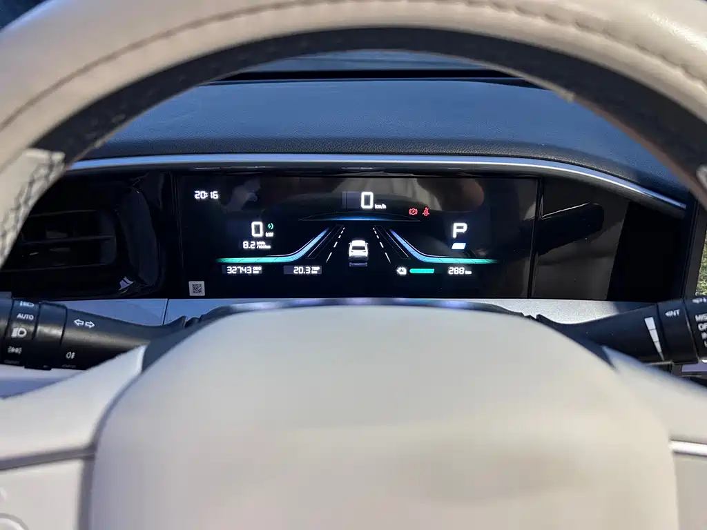 Geely Galaxy Starwish 2025 — фото 10