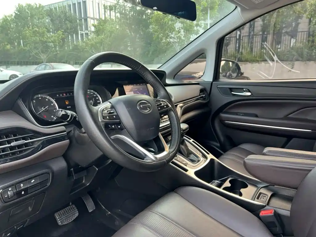 GAC Motor Trumpchi M6 2019 — фото 20