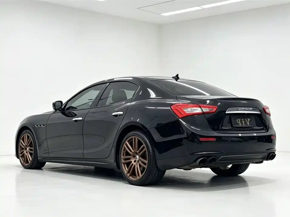 Maserati Ghibli 2015 — фото 9