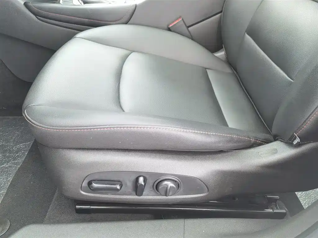 Chevrolet Malibu XL 2021 — фото 20