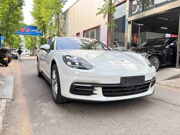 Porsche Panamera 2017