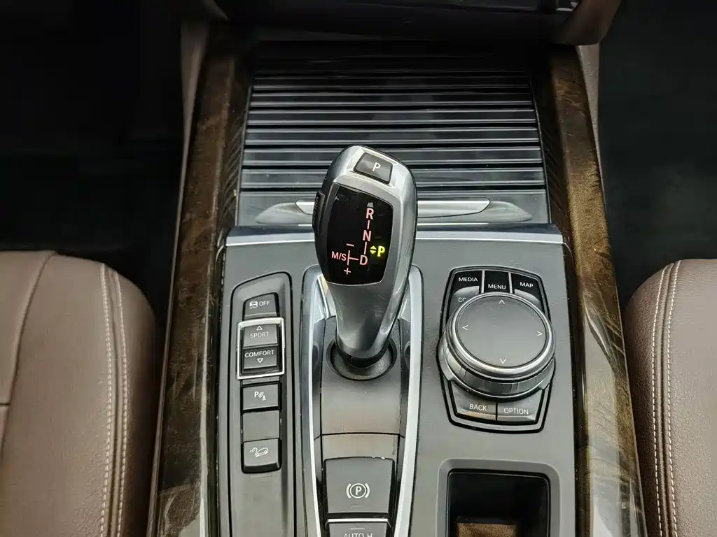 BMW X5 2017 — фото 13