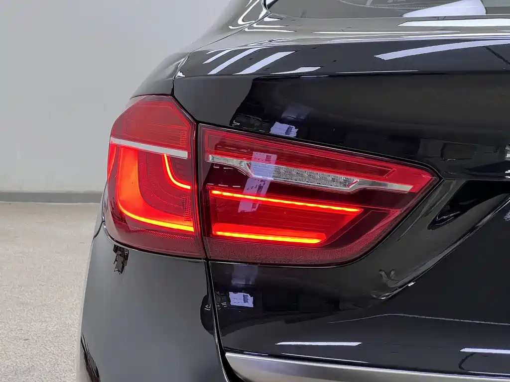 BMW X6 2019 — фото 36