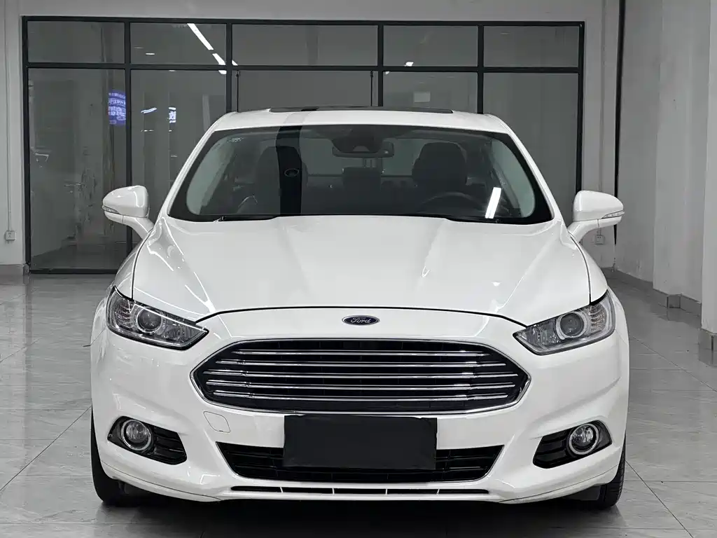 Ford Mondeo 2014 — фото 2