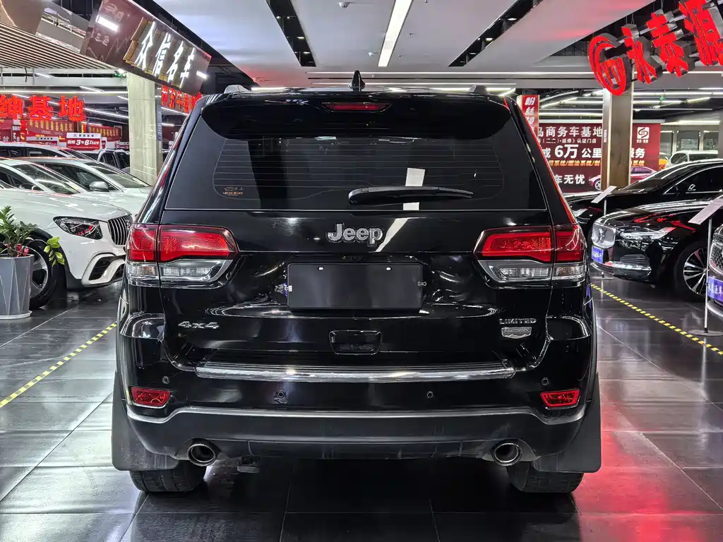 Jeep Grand Cherokee 2021 — фото 5