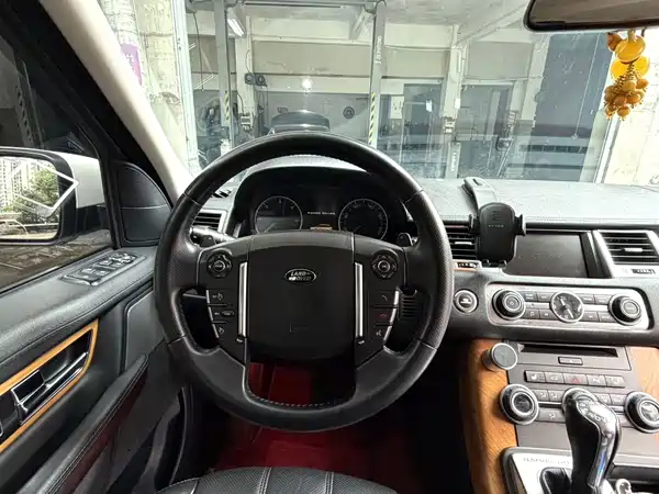 Land Rover Range Rover Sport 2012